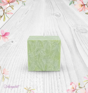 Svíčka Malá krychlička (5 cm) – Olivová / Bergamot a Verbena / Květinka